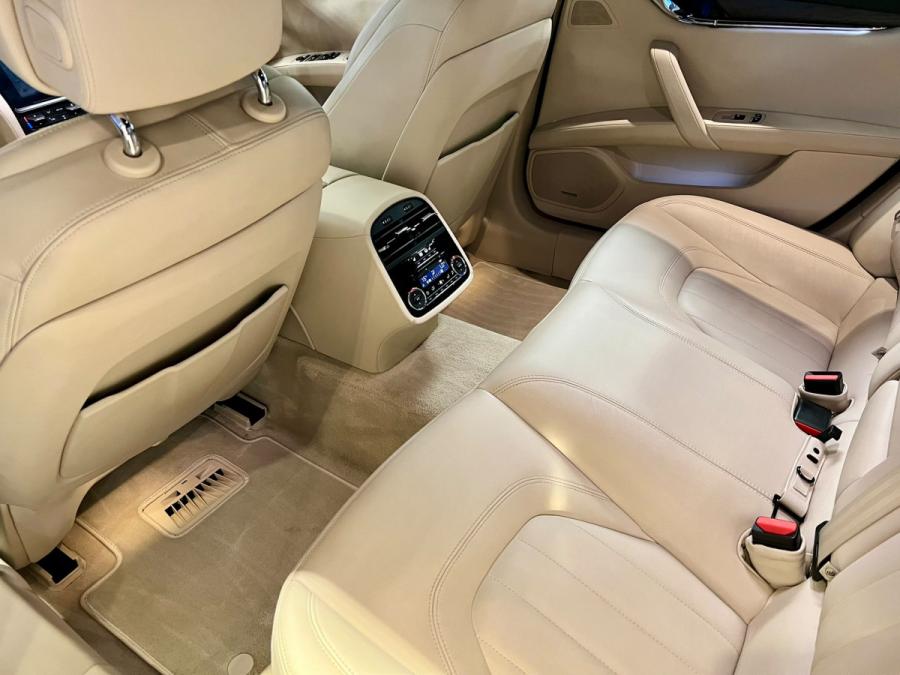 Quattroporte - Image 8
